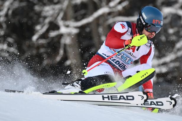 Kitzbühel-Slalom: Daniel Yule siegt, Manuel Feller scheidet aus