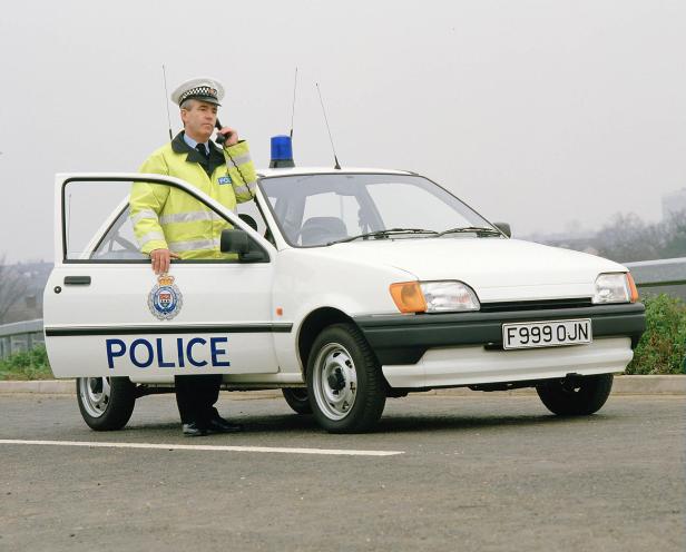 history_1989_fiesta_mk-3-police_car-low.jpg