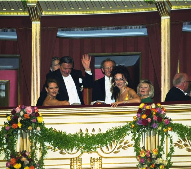 Stargast enthüllt: Diese Hollywood-Lady begleitet Richard Lugner auf den Opernball