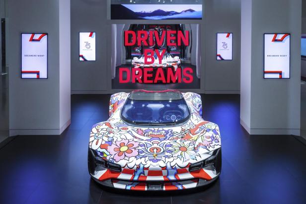 Stoff für Träume: 500 PS Sportwagen