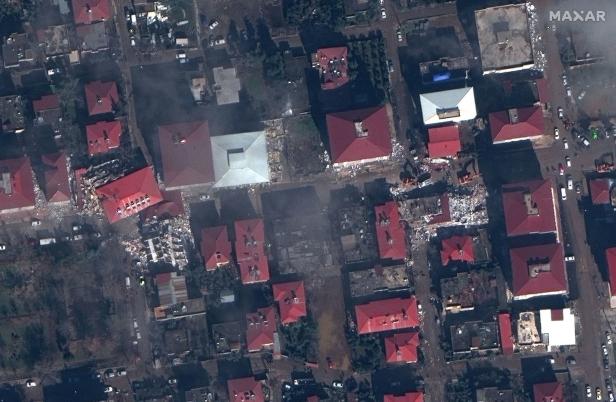 11.000 Todesopfer: Satellitenbilder zeigen Zerstörung durch Erdbeben