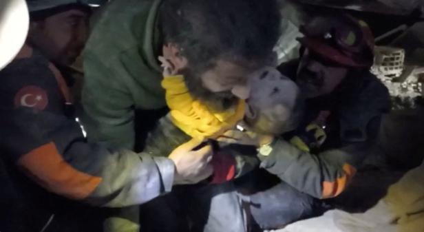 Mehr als 19.000 Tote nach Beben in der Türkei und Syrien