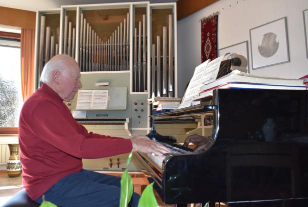 Außergewöhnlich: Seit 80 Jahren „Dienst an der Orgel“