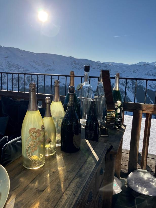 Après-Ski bei der WM: Wo der Champagner mit der Gondel kommt