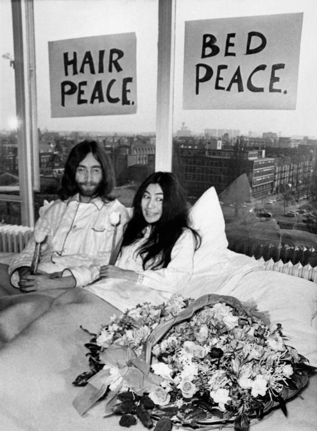 Yoko Ono wurde 90: Liebesbotschafterin und Hassfigur