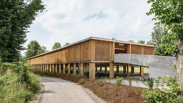 02-b-o-wooden-car-park-hk-architekten-rampe