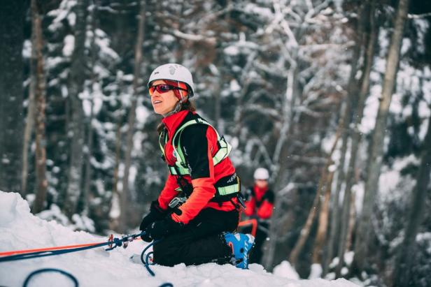 Bergrettung auf Personalsuche im Tiefschnee