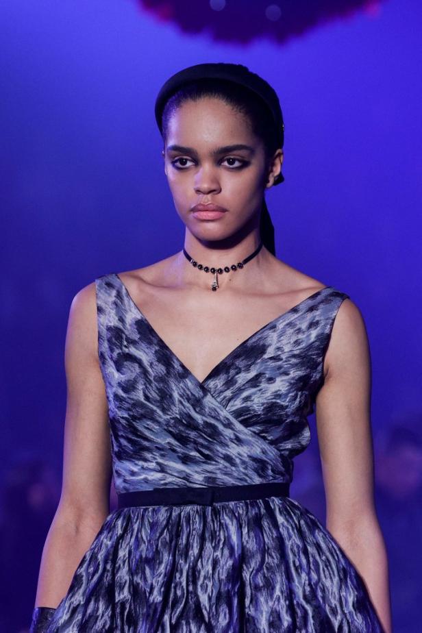 Ein Hauch der 50er: Dior eröffnet die Paris Fashion Week