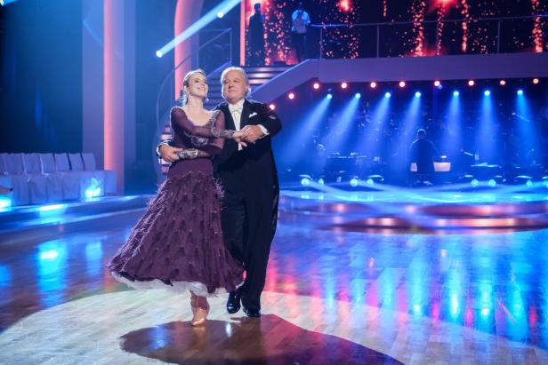 "Dancing Stars": Vernichtende Kritik für Sarkissova und Fendrich als große Überraschung
