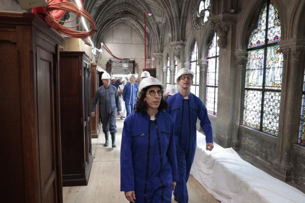 Reconstruction site of the Notre Dame de Paris An diesem Tag wird Notre-Dame in Paris wieder eröffnet