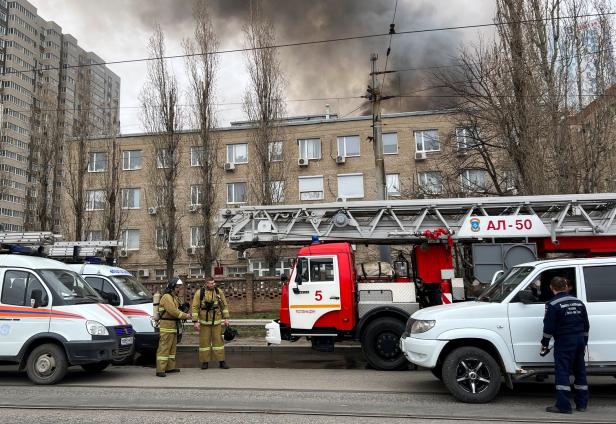 FSB-Gebäude in Flammen