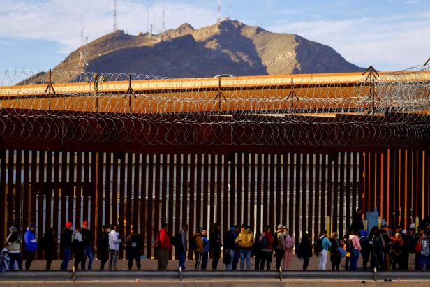 Nehammer sieht US-Grenzzaun nach Mexiko als Vorbild für EU