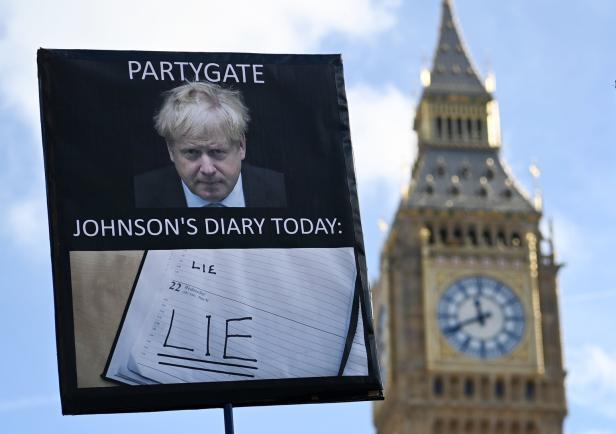 „Partygate“: Britischer Ex-Premier Johnson beteuert Unschuld