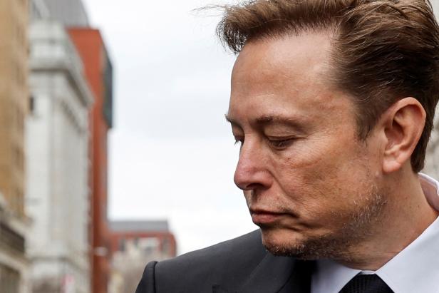Der Online-Dienst stand laut Musk kurz vor dem Bankrott.