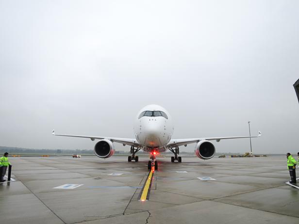 Erster A350 in Wien gelandet