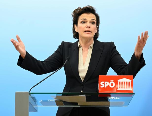 FRAUENTAG: PK SPÖ "ROTES FOYER - INTERNATIONALER FRAUENTAG 2023"; "KAMPAGNE 'HALBE HALBE - WEIL'S GERECHT IST'": RENDI-WAGNER