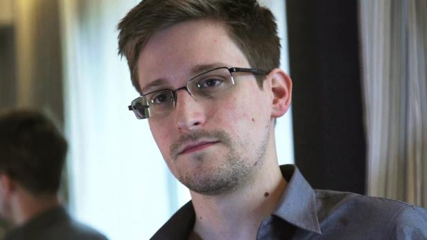 Video: Erster großer Snowden-Auftritt in Moskau