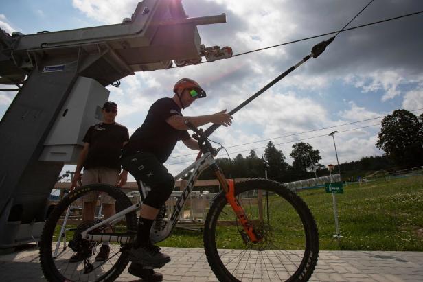 AUSTRIA-TOURISM-LEISURE-CLIMATE-CYCLING "Dieser Winter war ein Stresstest für die Lifte"