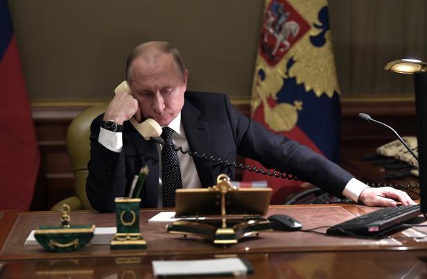 Kein Handy, Angst vor Krankheiten: Leibwächter packt über Putin aus