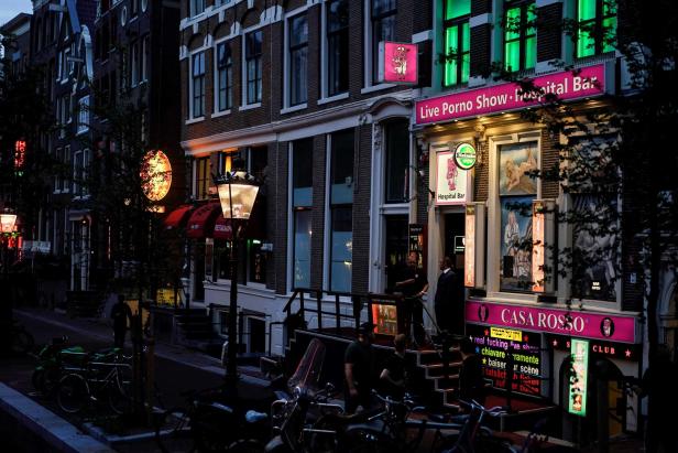 Kein neues Erotik-Zentrum! Amsterdams Sex-Arbeiterinnen protestieren