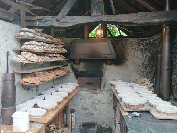 Brot backen wie früher: Wie ein junger Bäcker ein altes Handwerk neu belebt