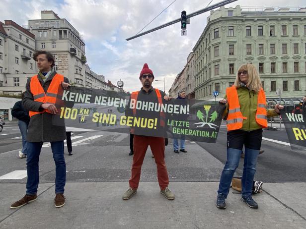 "Letzte Generation" blockiert in Wien und Graz wieder Straßen