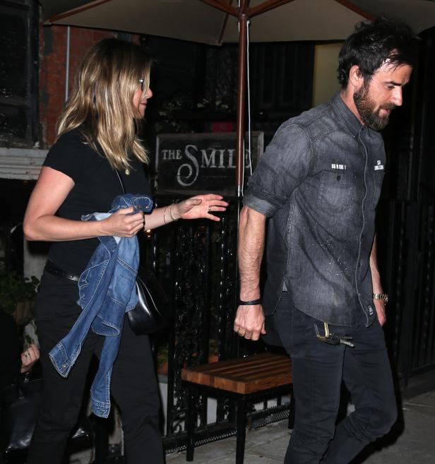 Aniston & Theroux: Seine Ex-Freundin macht Ärger