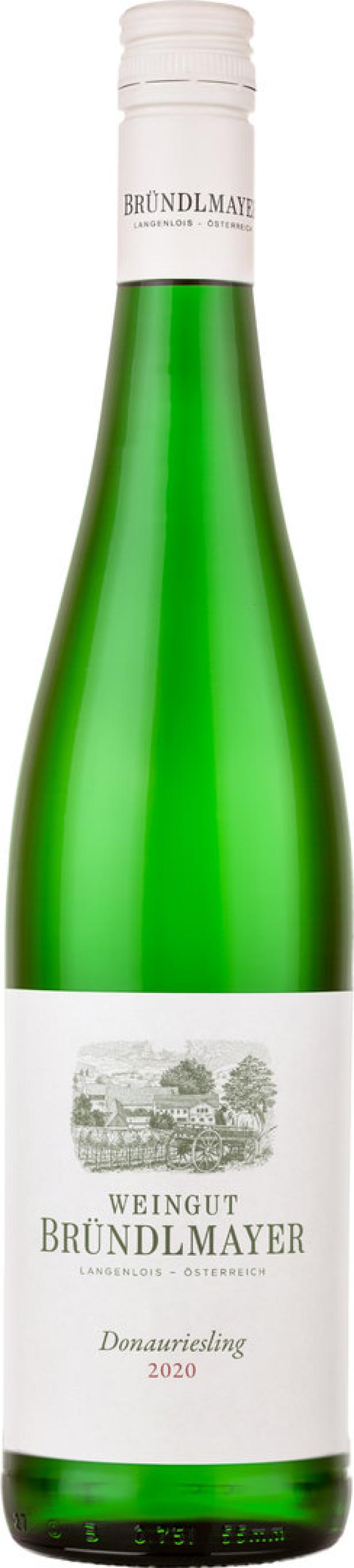 Eine Flasche „Bründlmayer Donauriesling 2020“ aus Österreich.