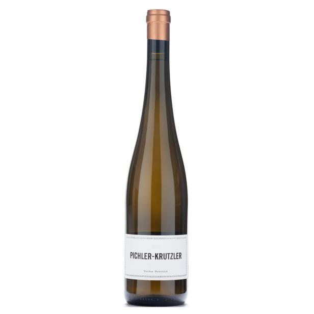 Eine Flasche Weißwein von Pichler-Krutzer aus der Wachau, Österreich.