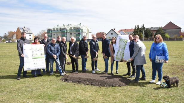 Neuer Park: "Anpfiff" für Bauarbeiten auf ehemaligem Fußballplatz