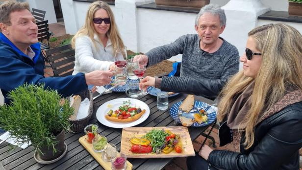 Wellness-Tipp im Burgenland: Gesunde Aus-Zeit mit E-Bike, „Champagner-Bad“ und köstlicher Veggie-Jause