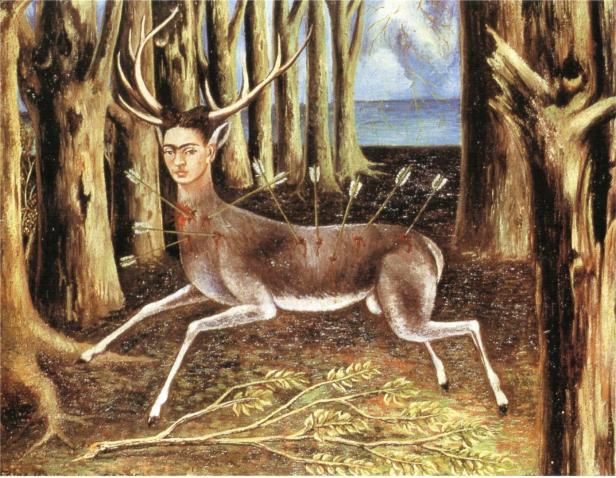 Ein Hirsch mit dem Gesicht von Frida Kahlo ist von Pfeilen durchbohrt.