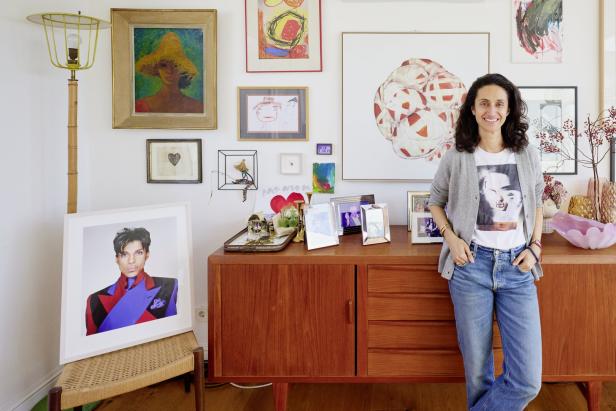 Warum Pop-Ikone Prince in der Wohnung einer Opernball-Lady sitzt