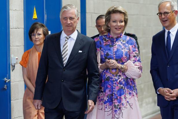 König Philippe und Königin Mathilde von Belgien bei einer Veranstaltung.