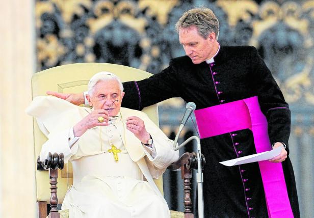 Pope Emeritus Benedict XVI dies aged 95