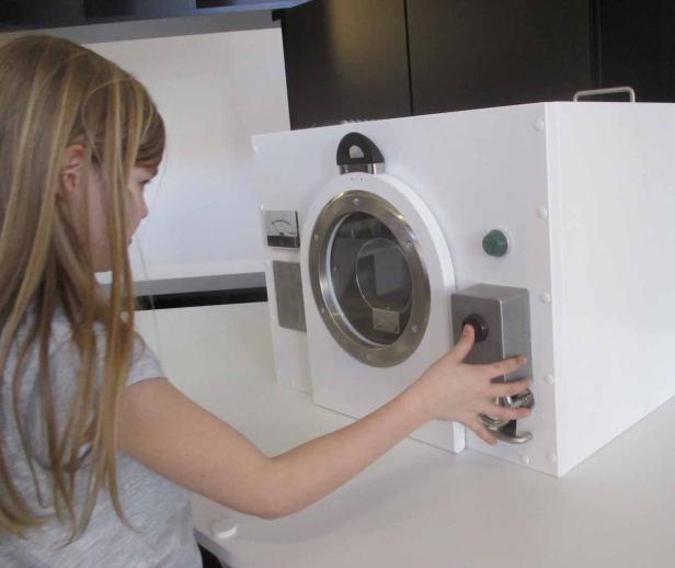 Detektivgeschichten, Zoom Kindermuseum, DNA, Lupe