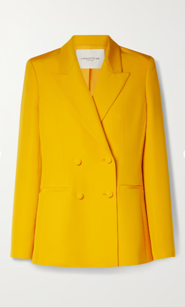 Doppelreihiger Blazer aus einer Woll-Seidenmischung.