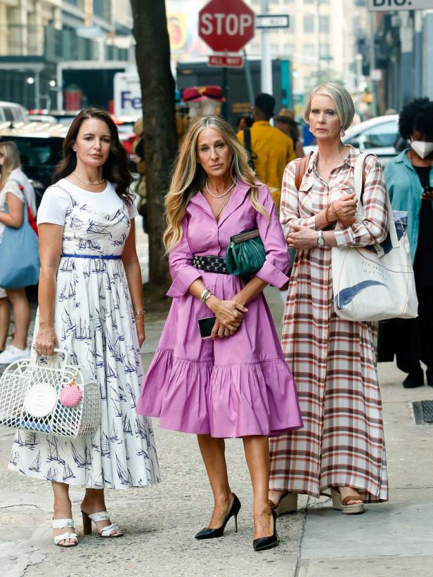 Sarah Jessica Parker, Kristin Davis und Cynthia Nixon am Set von „And Just Like That…“.