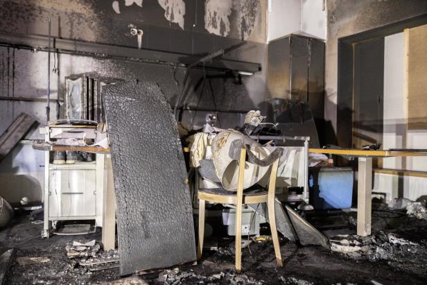 Brandinferno mit 3 Toten im Mödlinger Spital: Feuerwehr deckt schwere Mängel auf