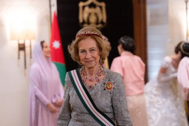 Royal-Hochzeit in Jordanien: Kate in Gold und Rosé - nur die Stimmung scheint getrübt
