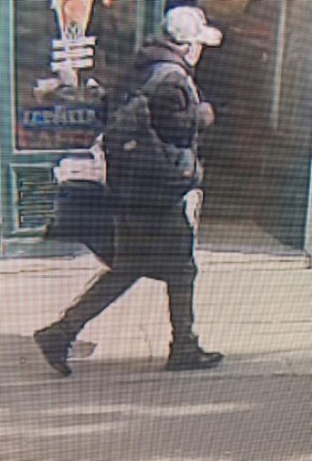 Lieferwagen-Einbrüche in Wiener City: Polizei sucht diesen Mann