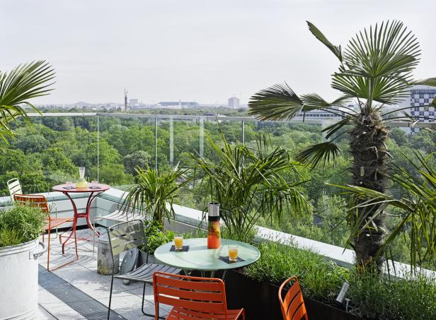 Rooftop-Bar des 25hours Bikini Berlin.