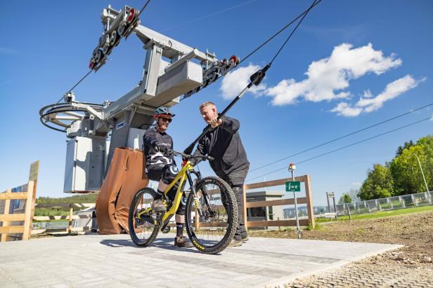 Zwei Bikelifte bringen die Mountainbiker und Downhillfahrer auf die Wexl-Trails.