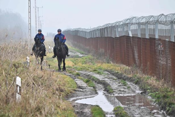 2.000 Kilometer Zaun:   Europa entscheidet heute über neue Grenzpolitik