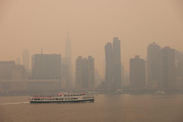 Rauch von Kanadas Waldbränden verdunkelt New York