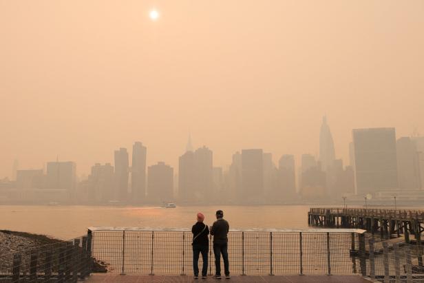 Rauch von Kanadas Waldbränden verdunkelt New York