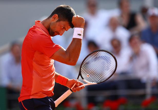 Krampf bei Alcaraz: Djokovic im Finale der French Open