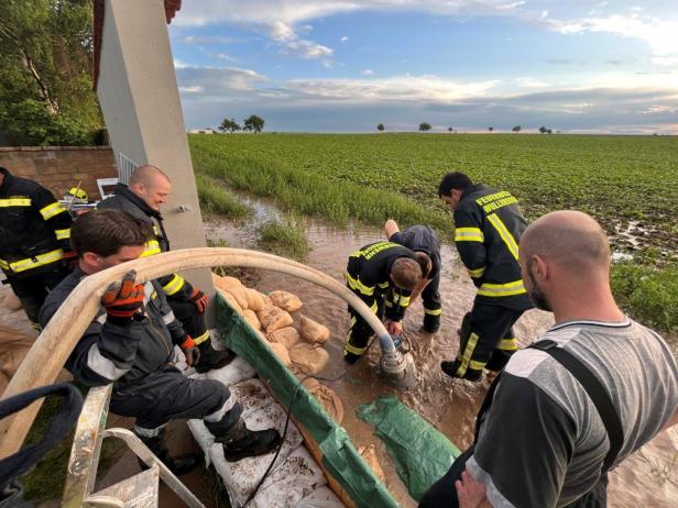 Hagel, Starkregen, Sturmböen: Unwetter sorgten für zahlreiche Einsätze