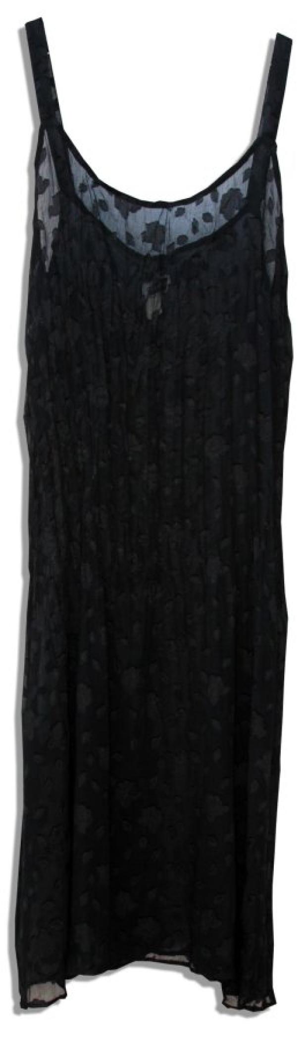 Ein ärmelloses, schwarzes Kleid mit einem dezenten Blumenmuster.