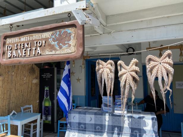 Oktopus lufttrocknen Taverne Naxos